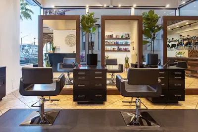 Thairapy Salon El Paseo