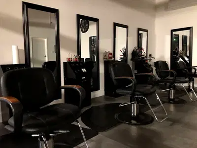 Ramona's Miracle Touch Hair Salon