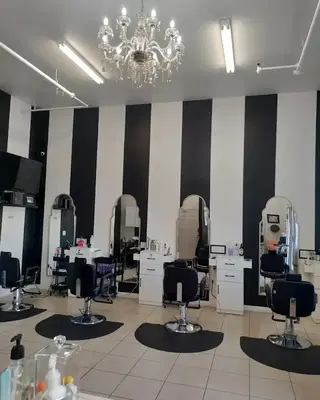 Taylor Mae's Beauty Parlor