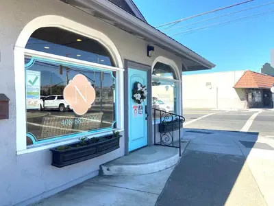 Naturals Boutique Spa & Salon