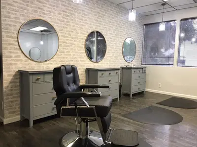 Hair Phanatics Salon
