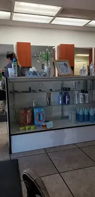 Vara's Beauty Salon