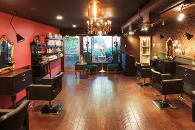 Cardinale Salon