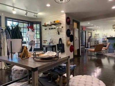 Salon on 3rd