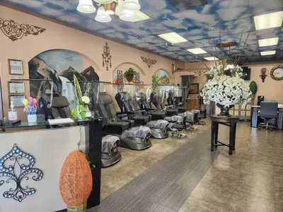 Vivian Spa & Nails
