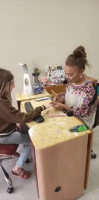 4 Seasons Nails Spa