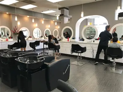 Yashi Beauty Salon
