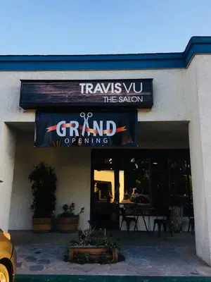 TravisVu The Salon