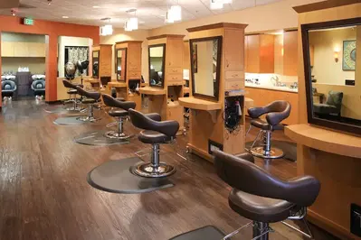 LUX Salon and Spa