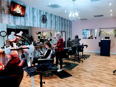Haute L.A. Organic Aveda Salon | Luxury Blondes| Hair Extensions | Airbrush Tans | Blow Dry Bar