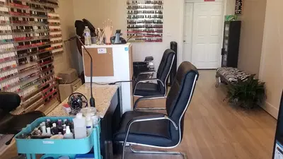 Mirror Mirror Lashes, Waxing and Brows Studio