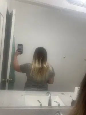 Celebrity Hair Salon