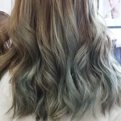 Queens Hair