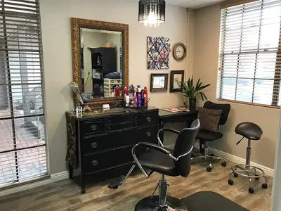 Salon Montage