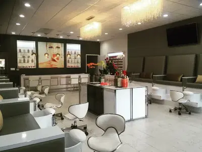 Studio 18 Nail Bar
