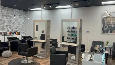 Salon Essence