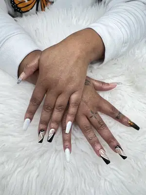 Happy Nails
