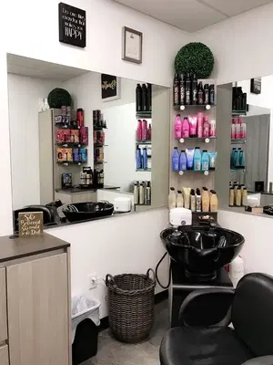 Mane Escape Salon