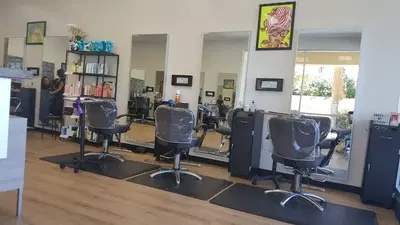 La De Da Salon