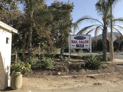 Temescal Valley Nail Salon By Holly