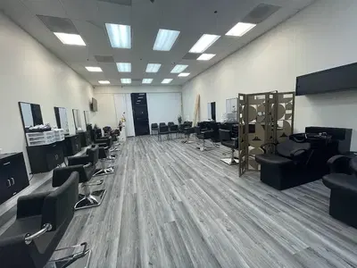 KT Elegant Hair Salon