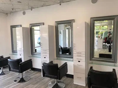 Shampoo Cocktails Salon