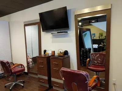 Yuko Salon
