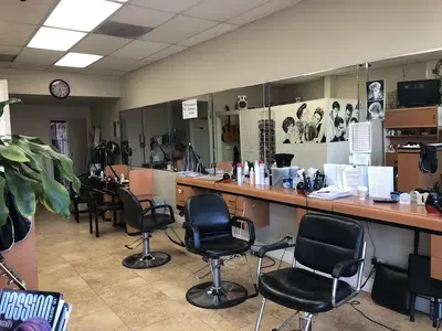 Tony Salon