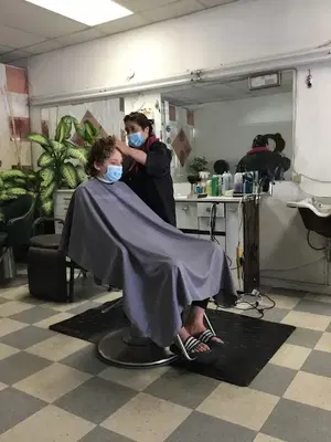 Lucky Unisex Barber & Beauty Salon
