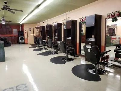 Bella's Beauty & Barber Salon