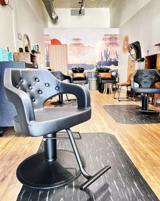 Roots Salon
