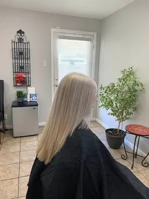 Monique's Beauty Salon
