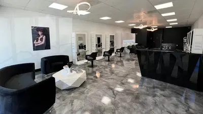 Salon by Riri