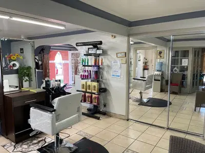 Carlos's Beauty Salon