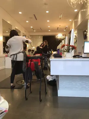 Maribou Salon
