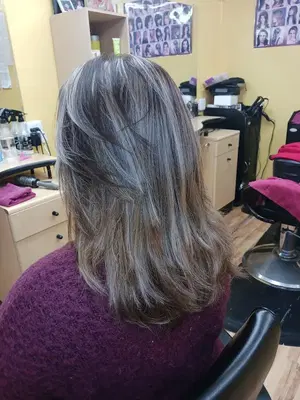 Any Kris Beauty Salon