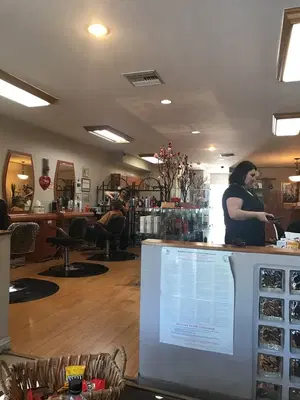 Silva's Hair Studio