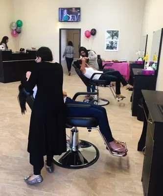 Moni's Threading Salon