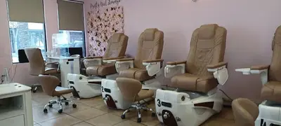 Pretty Nail Lounge