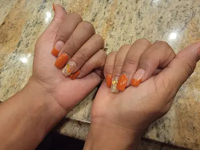 Clawed Nail Salon