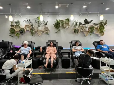 Eco Friendly Nail Salon