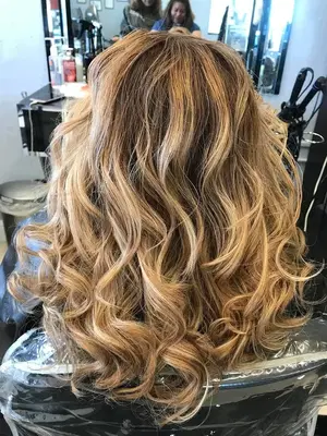 Cheveux Styling Salon