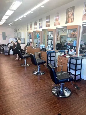 Ultimate Hair Nails Eyelash & Microblading
