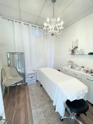 Michelle @ The Beauty Bar