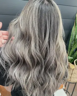 Hairby Maria Scherer @ La Ruche Beauty Bar