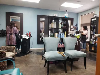 Razor's Edge Salon
