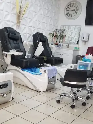 C & L Hair Salon