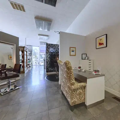 Salon Riviera