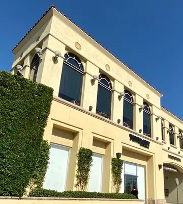 the / salon