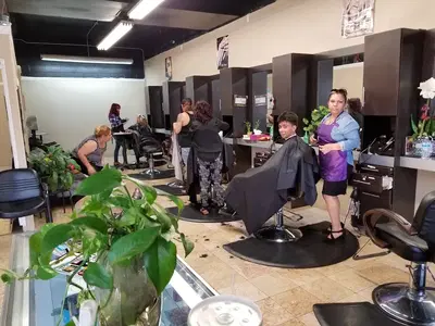 Diva’s Hair Salon